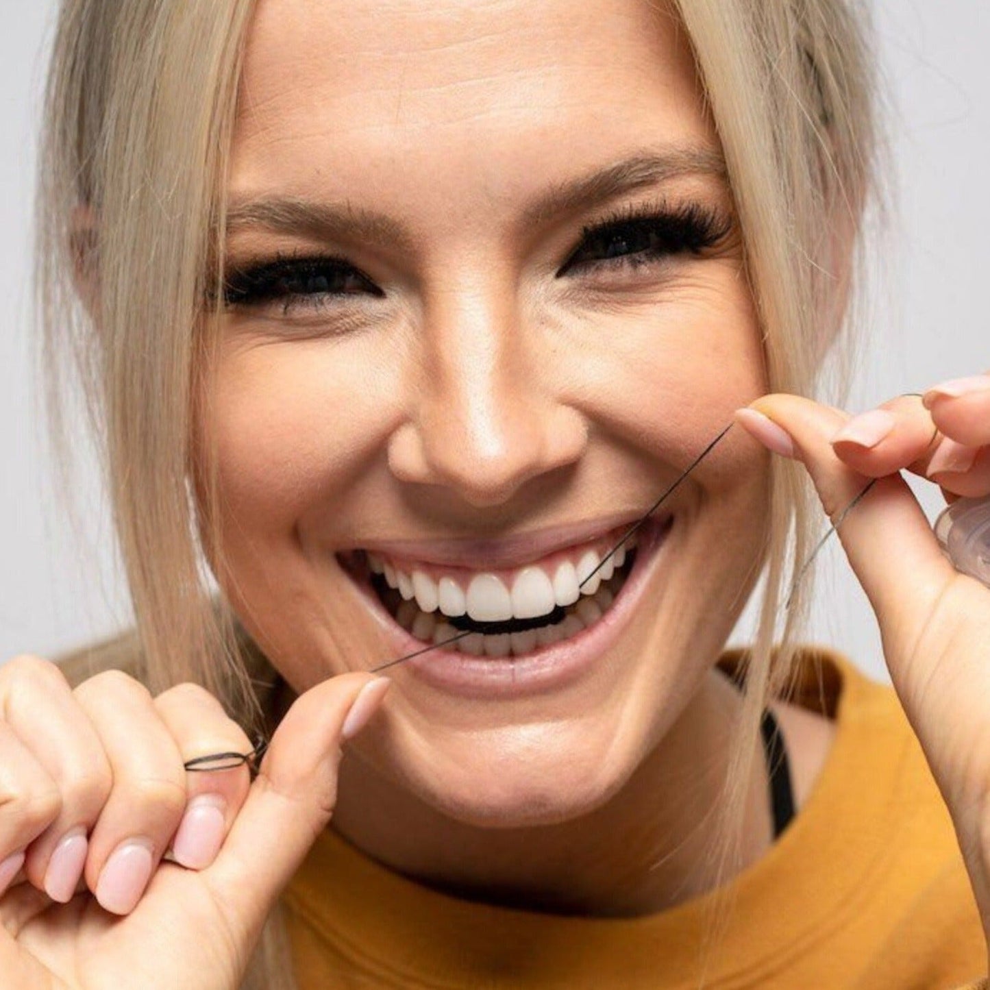 Strong Bamboo Floss & Refills